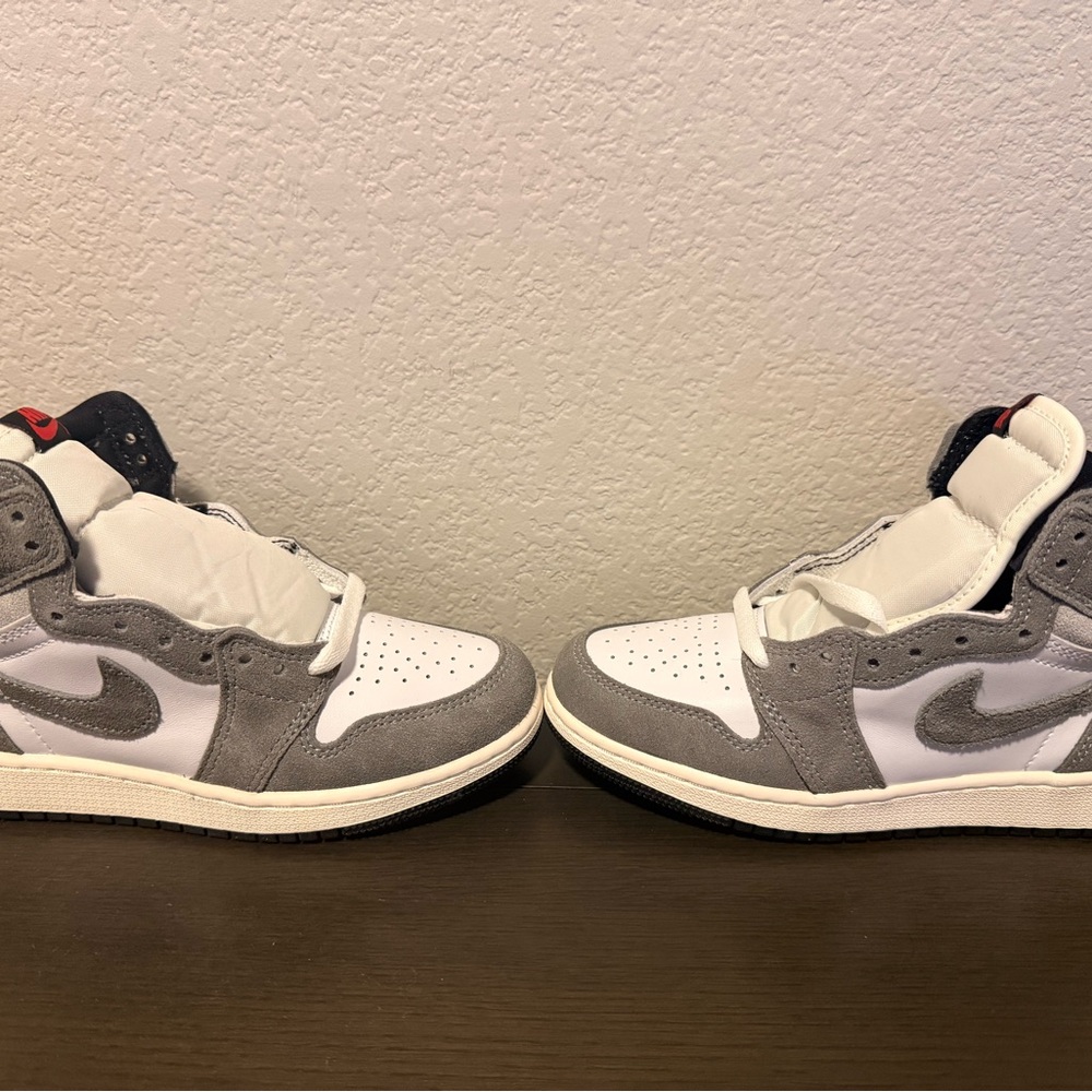 Air Jordan 1 Retro High OG  Black/fire red-white